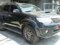 Black Toyota Fortuner 2014 SUV / MPV for sale in Manila-5