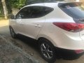 Selling White Hyundai Tucson 2010 SUV / MPV in General Trias-3