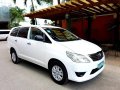 Selling White Toyota Innova 2013 SUV / MPV in Manila-4