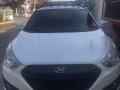 Selling White Hyundai Tucson 2010 SUV / MPV in General Trias-2