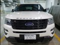 Selling White Ford Explorer 2016 SUV / MPV in Lapu-Lapu-0
