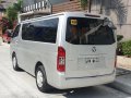 2016 Foton View Transvan vs Hiace NV350-3