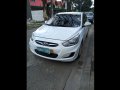 Sell White 2011 Hyundai Accent Sedan in Manila-5