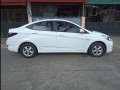 Sell White 2011 Hyundai Accent Sedan in Manila-3