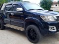 Selling Blue Toyota Hilux 2014 in Manila-4