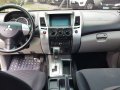 2011 Mitsubishi Montero GLS V-1