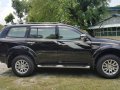 2011 Mitsubishi Montero GLS V-2