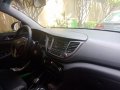 Selling Silver Hyundai Tucson in Quezon City-4
