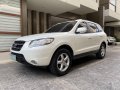 Sell White Hyundai Santa Fe in Manila-8