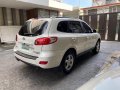 Sell White Hyundai Santa Fe in Manila-5