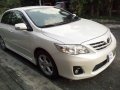 White Toyota Corolla altis for sale in Manila-3