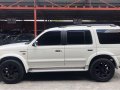 White Ford Everest 2006 for sale in Quezon City-4