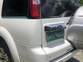 White Ford Everest for sale in Manila-1