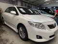 Selling Pearl White Toyota Corolla for sale in San Fernando-6