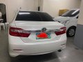Selling White Toyota Camry for sale in Quezon City-4