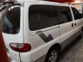 2001 Hyundai Starex -1