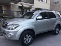 Sell  Silver 2007 Toyota Fortuner for sale in Baguio-6