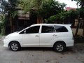 Selling White Toyota Innova in Liloan-1