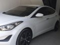 Selling White Hyundai Elantra in Carmona-6