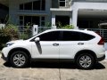 Selling White Honda Cr-V 2013 in Davao City-8