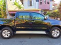 Sell Black Toyota Hilux in Parañaque-6