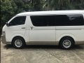 Selling White Toyota Hiace 2015 in Manila-6