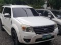 Selling White Ford Everest in Santa Maria-8