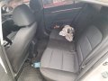 Selling White Hyundai Elantra in Las Piñas-5