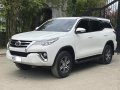 Selling White Toyota Fortuner 2018 in Manila-0