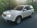 White Subaru Forester for sale in Beverly Hills-5