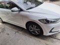 Selling White Hyundai Elantra in Las Piñas-1