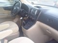 Sell White Kia Grand carnival in Angeles-2