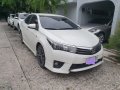 White Toyota Corolla altis for sale in Manila-1