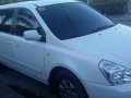 Sell White Kia Grand carnival in Angeles-2