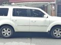 White Honda Pilot for sale in Quezon City-4