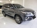 Selling Grey Toyota Fortuner 2016 in Manila-4