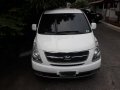 White Hyundai Grand starex 2014 for sale in Batangas City-8