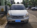 Selling Silver Kia Carnival 2010 Van in Manila-1