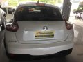 Sell White 2015 Nissan Juke in San Fernando-6