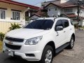 Selling White Chevrolet Trailblazer in Parañaque-6