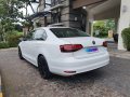 Sell White Volkswagen Jetta in Manila-5