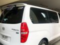 White Hyundai Grandeur for sale in Quezon City-6