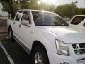 Sell White Isuzu D-Max in Quezon City-3