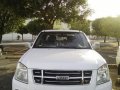 Sell White Isuzu D-Max in Quezon City-9