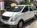 Hyundai Starex 2010 (White)-0
