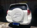 Sell Pearl White Toyota Rav4 in Manila-1