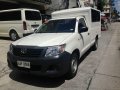 Selling White Toyota Hilux in Quezon City-3