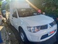 Selling White Mitsubishi Pajero in Quezon City-4