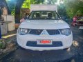 Selling White Mitsubishi Pajero in Quezon City-1