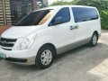 White Hyundai Grand starex for sale in Manila-4